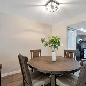  Apartment Heart Of Old Town United States
